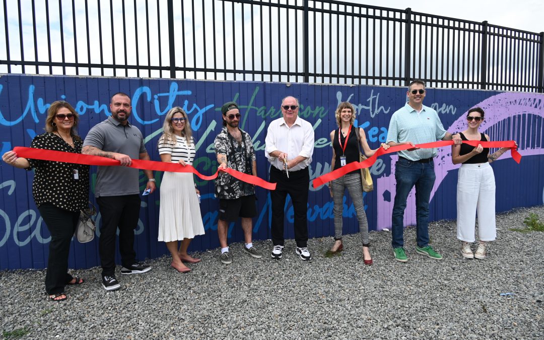 Hudson County Executive Craig Guy Unveils “Hudson County, NJ” Mural on Route 1&9 and 440 IN Jersey City